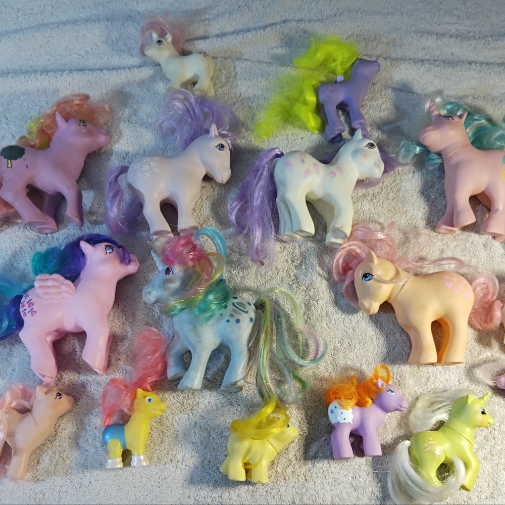 Vintage My Little Pony G1/G2 Collection – Free Shipping! L1This curated collec